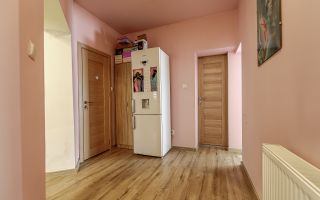 REZERVAT!Apartament 2 camere spatios la casa individuala zona centrala - Poză 9