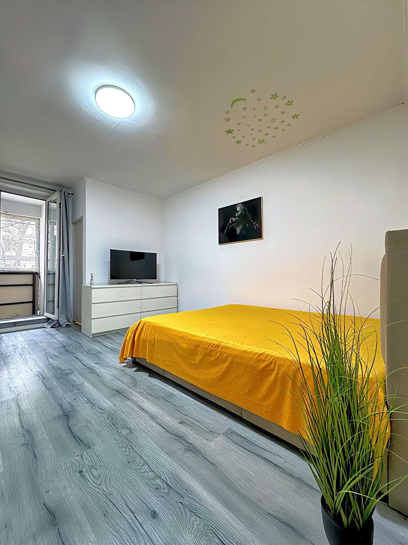 Titan - Costin Georgian Metrou 3 minute Garsoniera Comision 0 - Poză 2