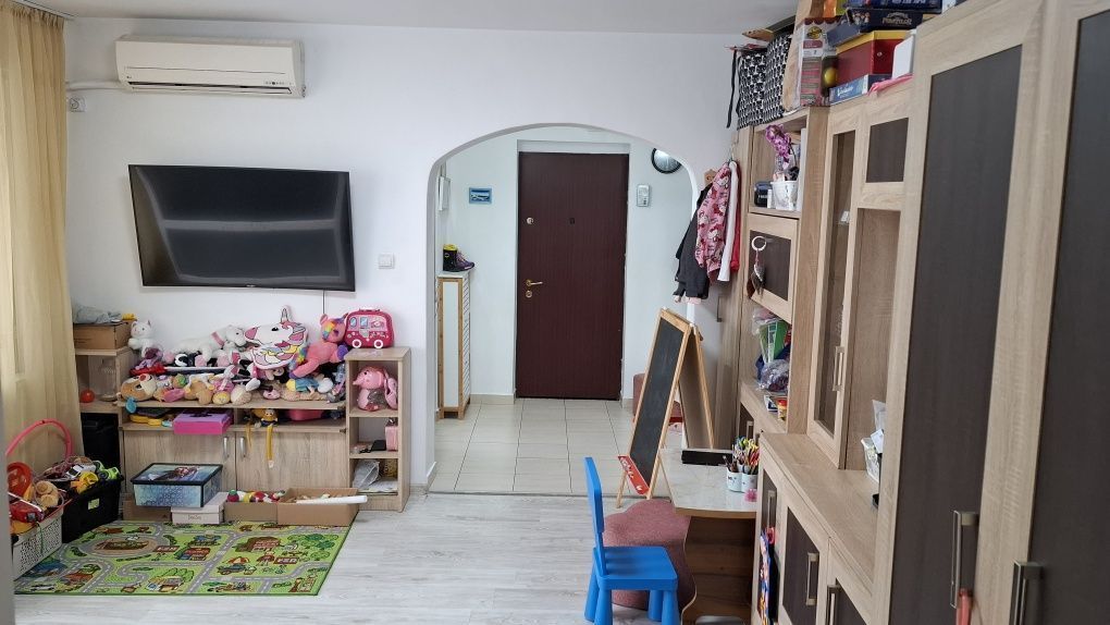 De vanzare apartament de 2 camere Titan -Scoala Mexic - Poză 2