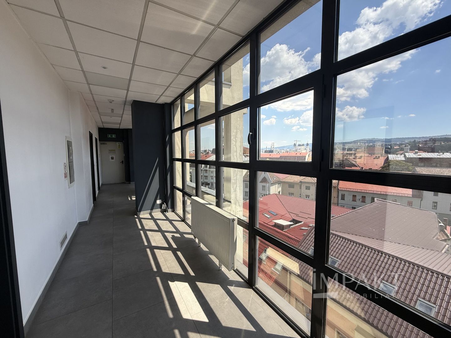 Cladire de birouri cu  spatii vitrate generoase in Zorilor. - Poză 15