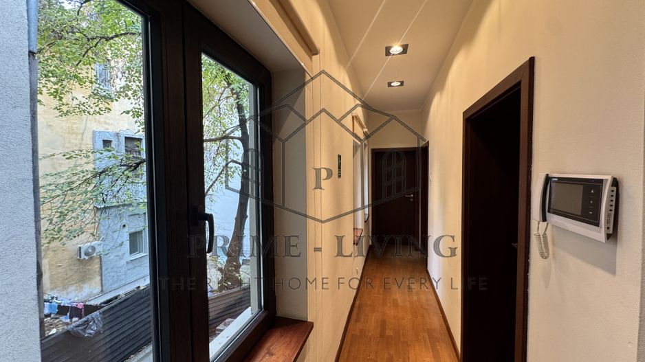 VILA DEOSEBITĂ LA VÂNZARE ÎN ZONA CENTRALĂ APROAPE DE CALEA PLEVNEI - Poză 13