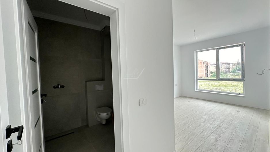 Bloc nou. Apartament cu 3 camere spations. 2 Bai. Etaj 1 - Poză 6