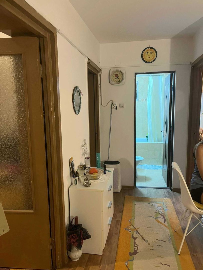 BRASADAS vinde ap 3 cam etaj 1/4 68mp zona CENTRALA. - Poză 2