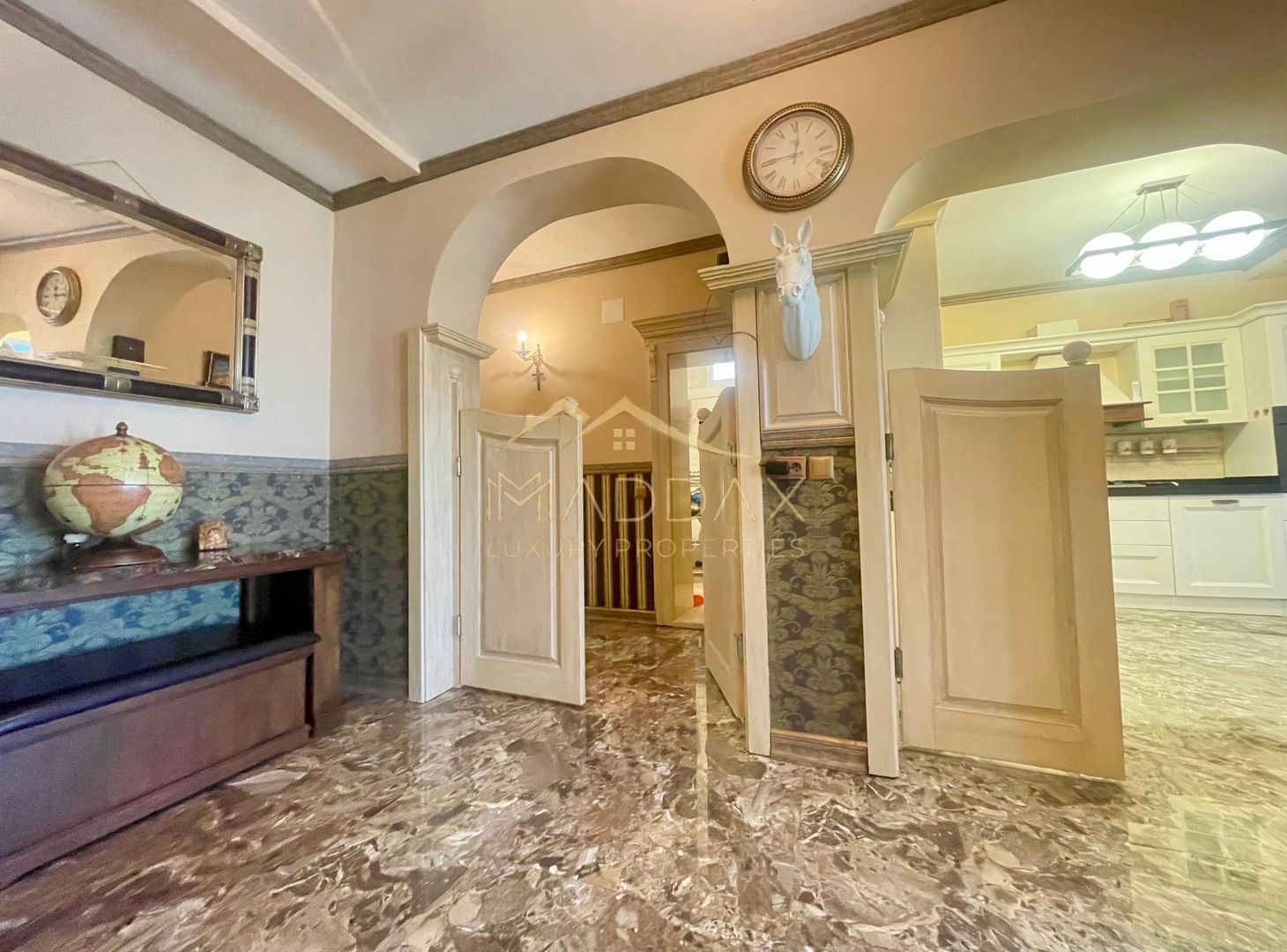 Vila 7 camere**Lake view**Ponton privat**Piscina**Teren 933 MP//Balotesti - Poză 8