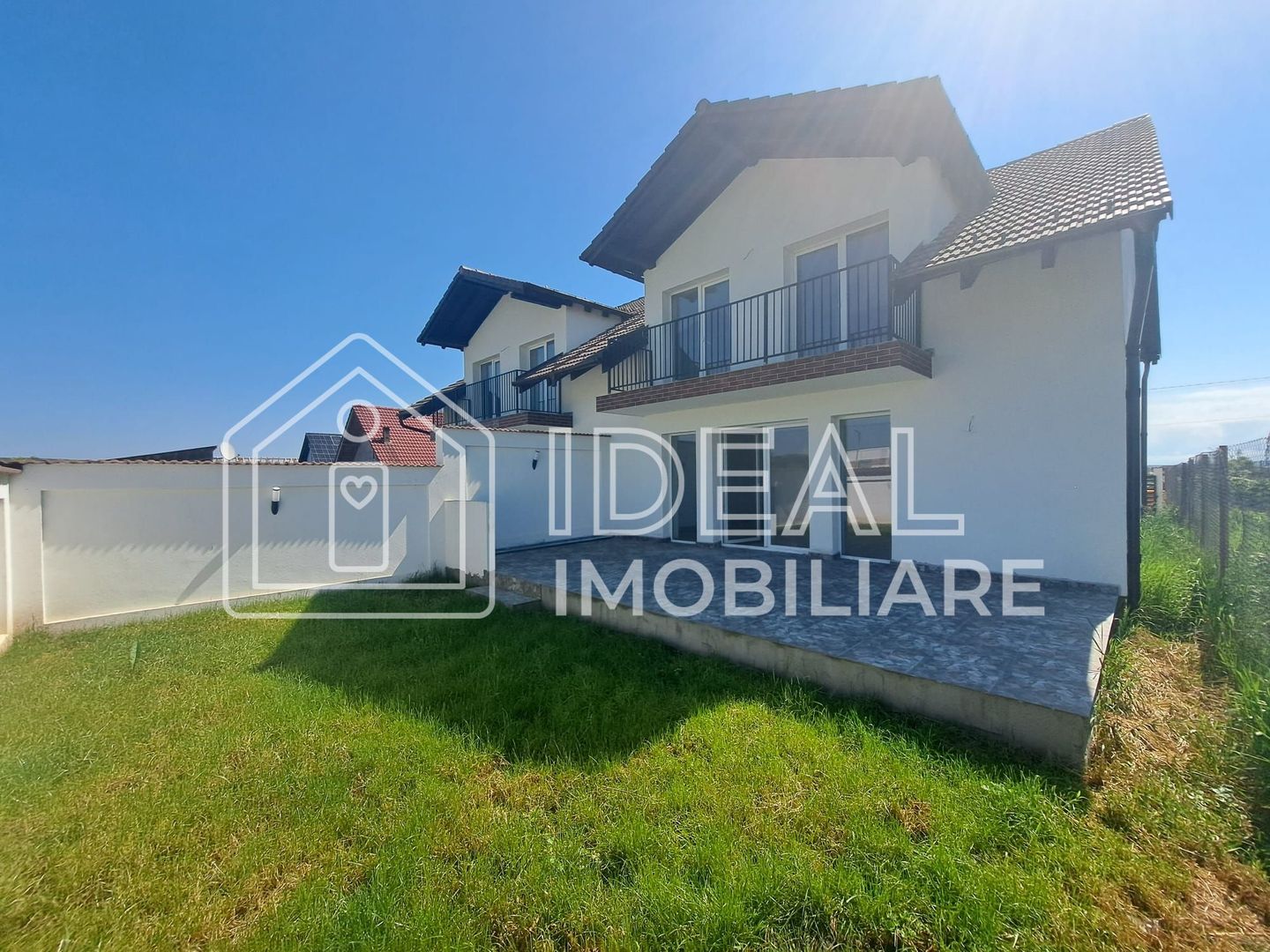 Duplex  Modern LA CHEIE cu 4 camere si gradina ,in Cristian - Poză 2