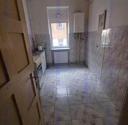 Armeneasca // Cladire cu regim mic // Camere inalte - Poză 2