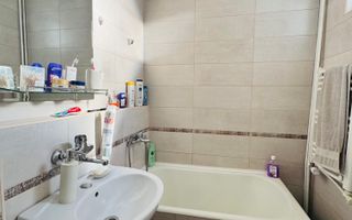 Apartament 2 camere etaj 3 Velenta - Poză 8