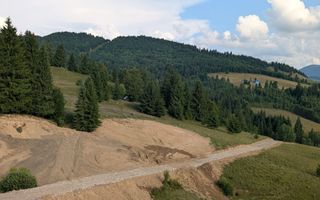 OFERTA! 11 Parcele teren intravilan-Piatra Fantanele, Castel Dracula - Poză 3