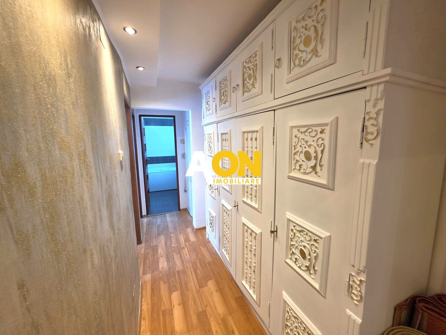 Apartament 3 camere, etaj 2, mobilat, utilat, zona Tolstoi Cetate - Poză 7