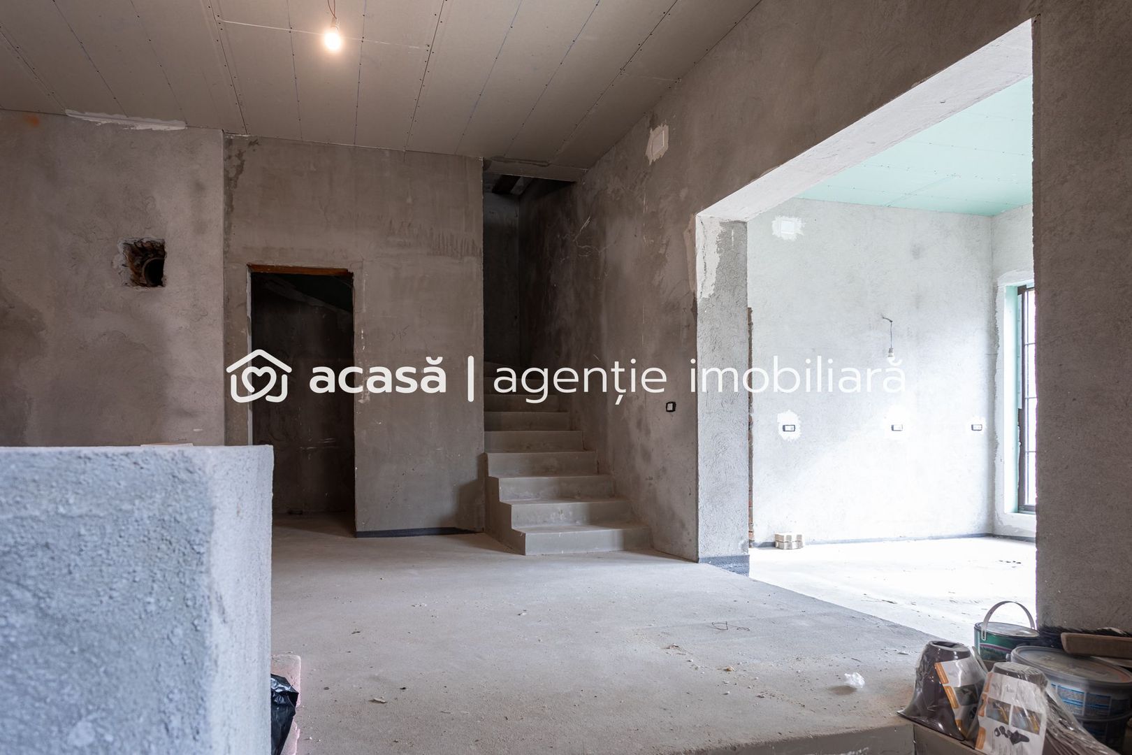 Casă / Vilă semifinisată cu destinații multiple zona centrală - Poză 15