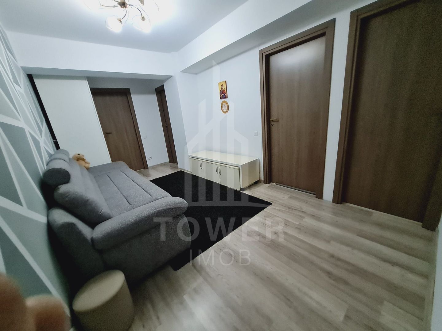 Apartament 3 camere – Turnișor, etaj 3 cu lift - Poză 2