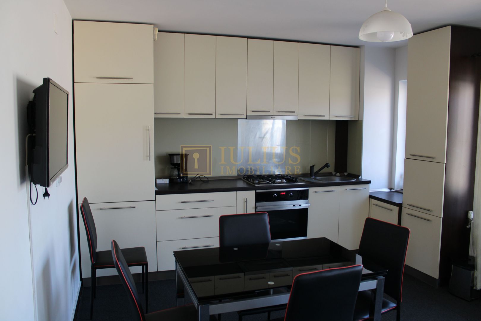 Casa in Duplex, zona Girocului, P+E+M, centrala proprie, garaj, 3 balcoane,3bai! - Poză 3