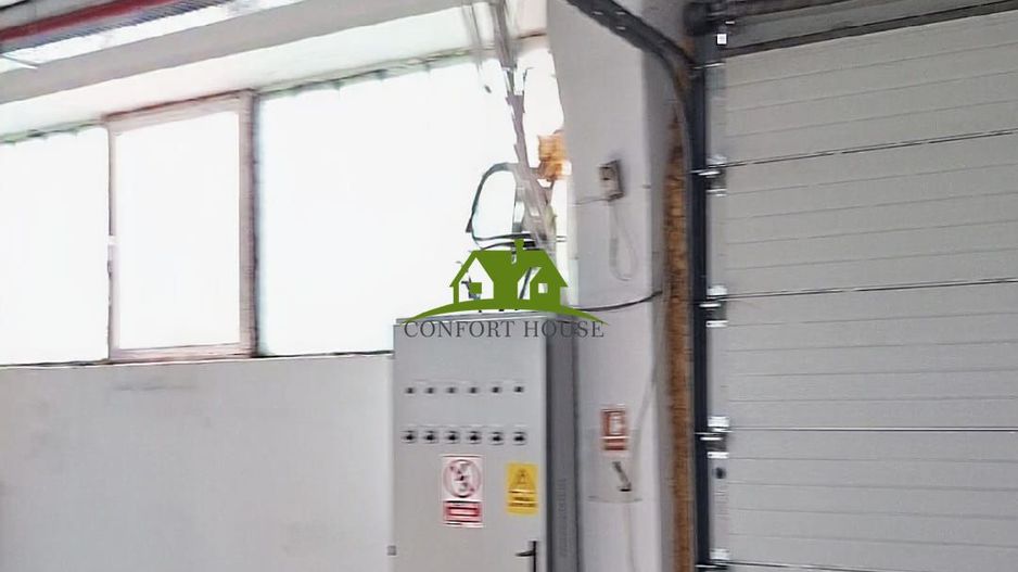 Cladire ideală pentru diverse scopuri comerciale sau industriale - Poză 18