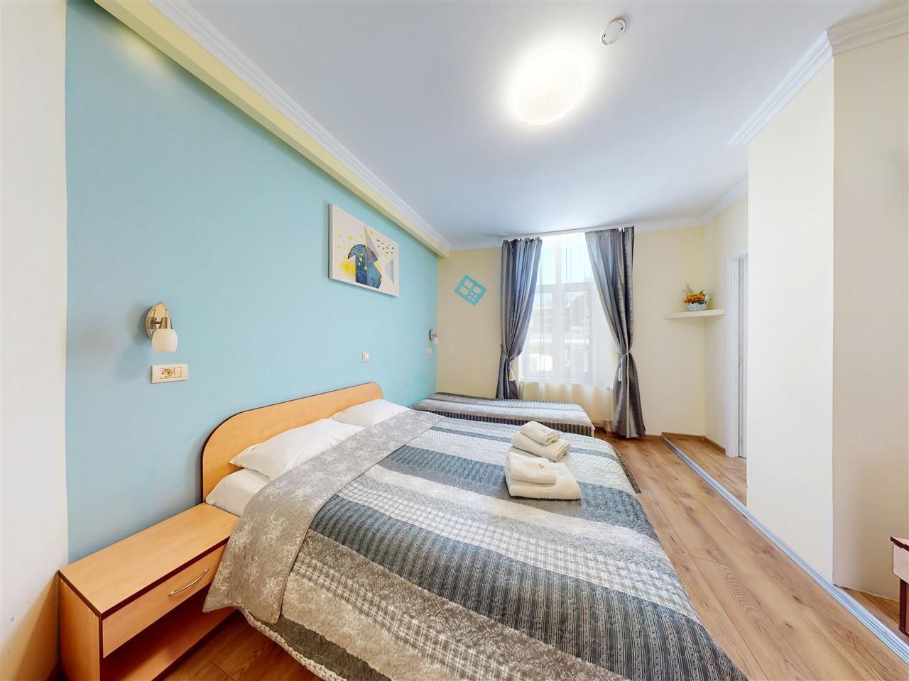 Resort cu perspectiva remarcabila in Centrul Istoric - Piata Unirii, Brasov - Poză 2