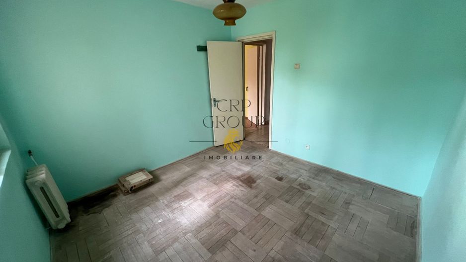 Apartament 4 camere, etaj 1/4, zona Mausoleul Eroilor - Sud - Poză 6