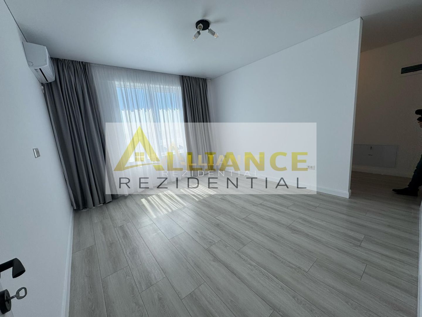 Ap 3 camere/ 3 bai tip Penthouse - Poză 7