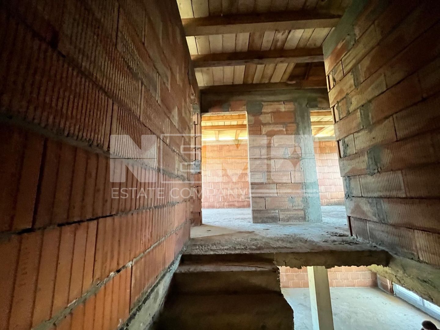 Duplex De Vanzare I Lisaura, Suceava I Pret: 124.500 Euro - Poză 6