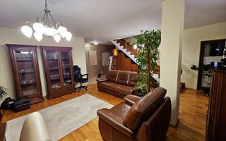 Apartament 3 Camere Zona Cetate, cu Scara Interioara - Poză 2