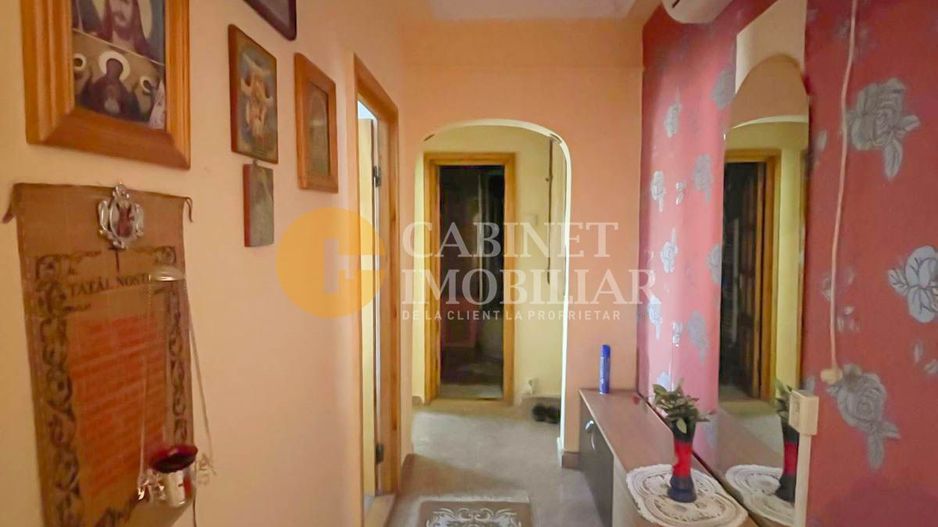 Apartament 3 camere decomandat zona Galata - Poză 5