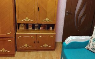 Apartament cu 3 camere ~ zona Rm. Sarat ~ etaj 3din4 ~ confort 1 - Poză 4