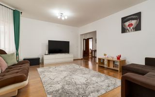 Casă 2013, teren 1366 mp, zonă centrală - Poză 4