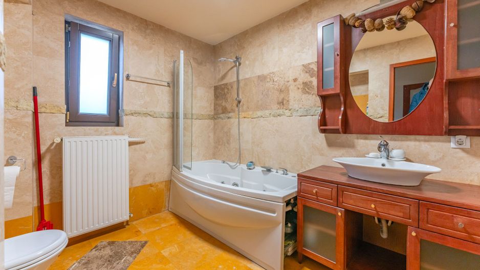 Casă individuală cu 7 camere lângă AFI Mall, ideală pentru birouri sau locuință - Poză 19