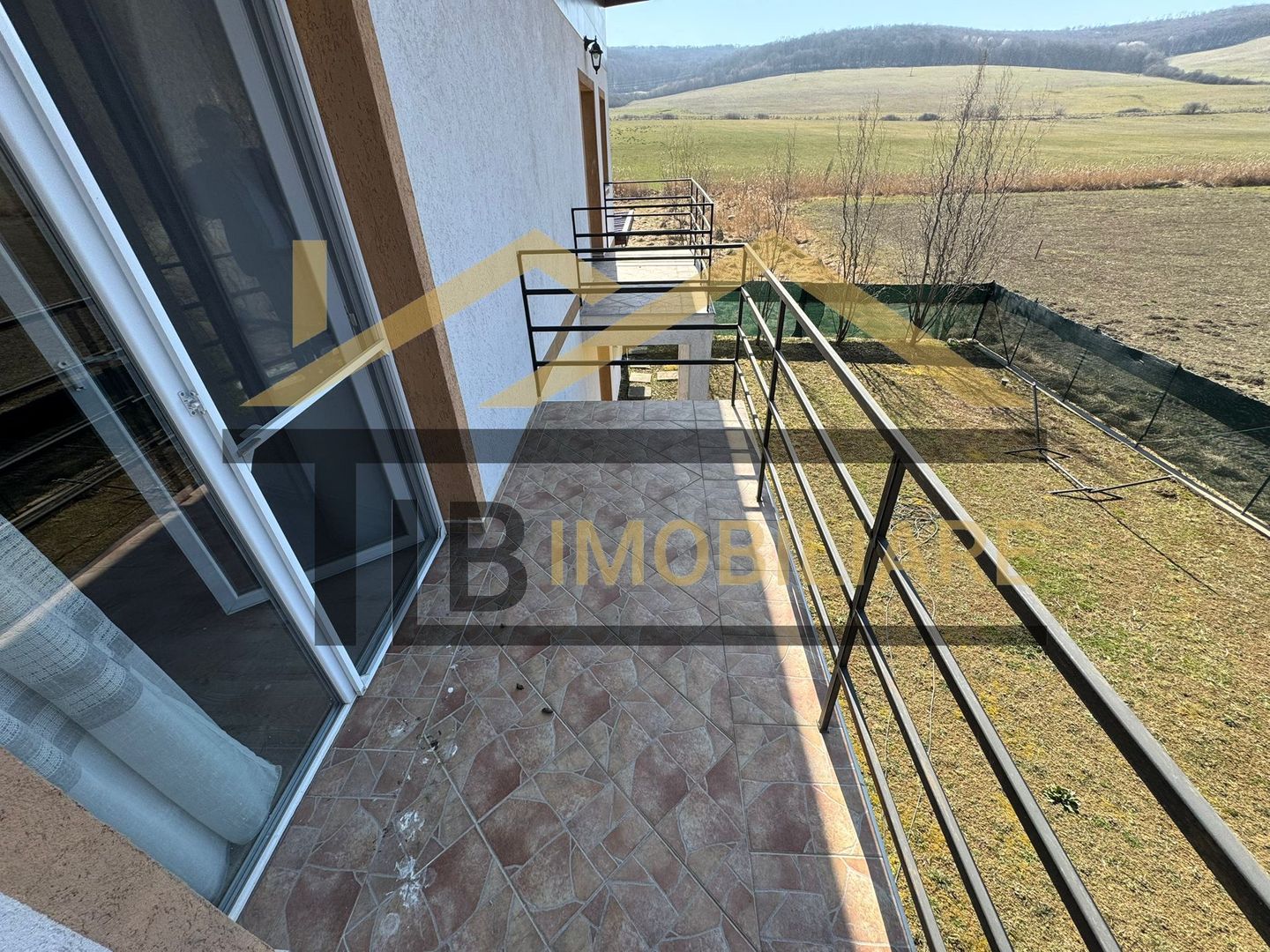 Casa cu 3 camere, 100mp, Zona Sangeorgiu de Mures - Poză 13