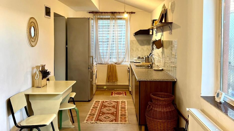 APARTAMENT 2 CAMERE LA CURTE COMUNA - Poză 11