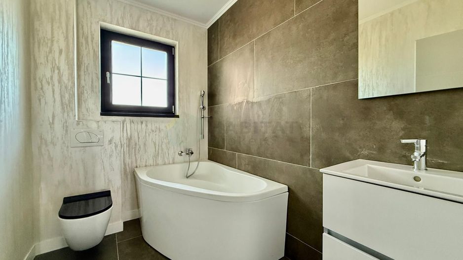 Vila urbana finalizata - te poti muta imediat. Comision 0 - Poză 5