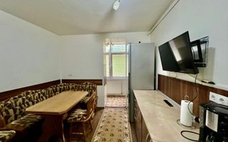 Apartament 3 camere de închiriat – Etaj 1 - Poză 6