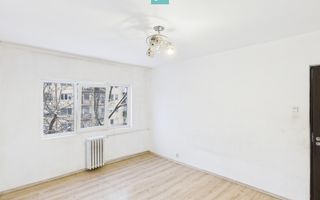 APARTAMENT 3 CAMERE DE VÂNZARE – VELENȚA, CFR - Poză 3