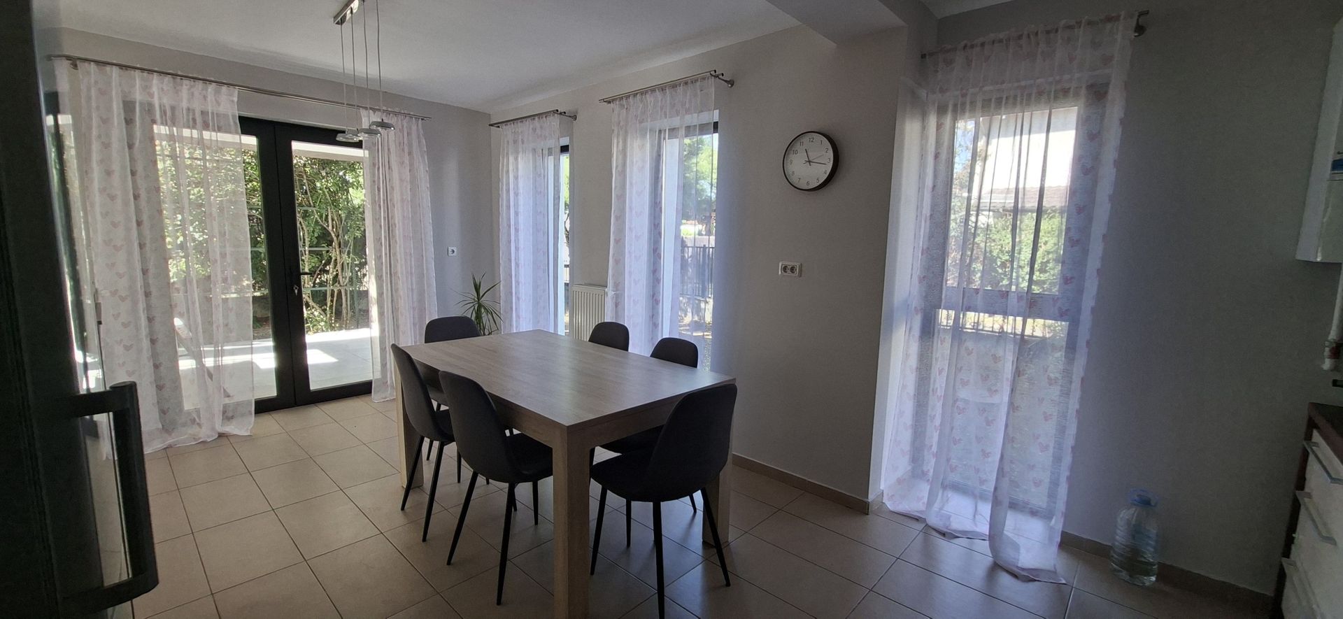 Casă de închiriat în Dumbravita – 3 dormitoare si garaj - Poză 9