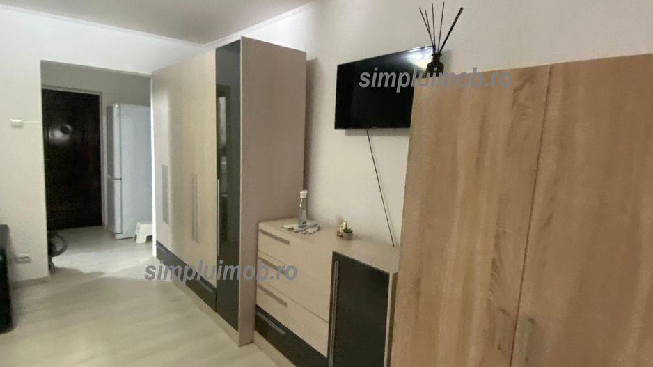 VANDUT! Mobilata Utilata Garsoniera Moderna Sector 3 - Poză 2