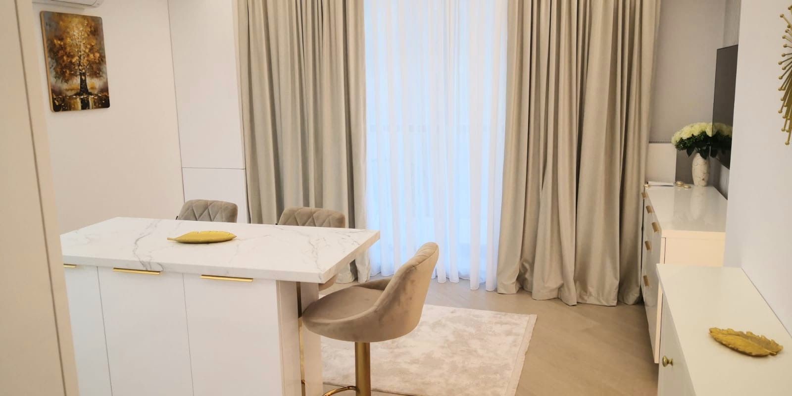 PRIMA INCHIRIERE APARTAMENT DOUA CAMERE SUPERB CORTINA NORTH - Poză 3