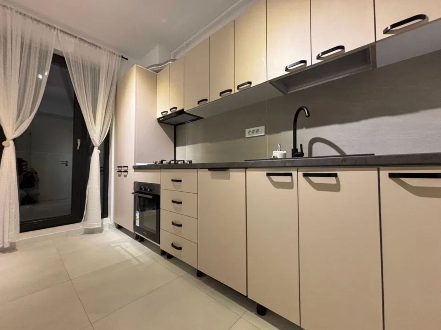 GARSONIERA SALAJ, LOC PARCARE, CENTRALA TERMICA,BUCATARIE INCHISA - Poză 6