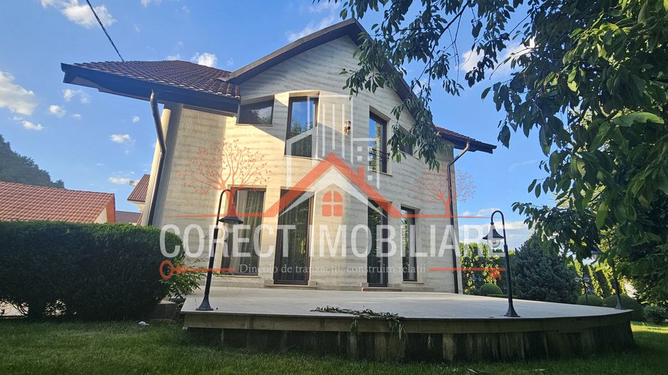 Casă premium D+P+E cu anexe si teren generos - Poză 42