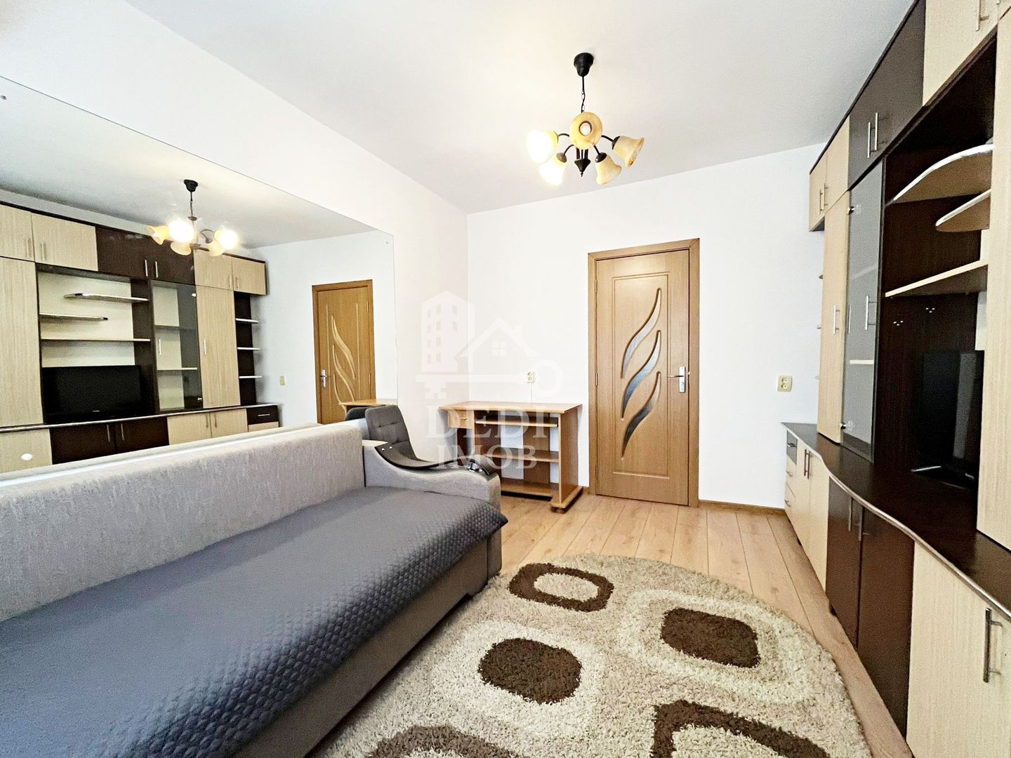 Apartament 1 camere de vânzare in zona Decebal, Oradea - Poză 1