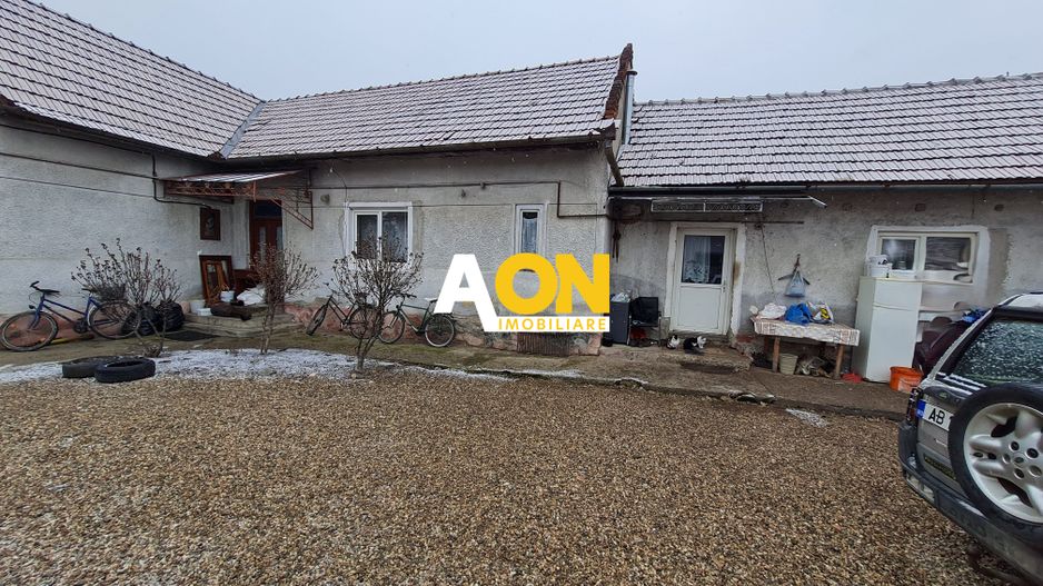 Casa 5 Camere, 143 mp + Anexa 65 m, Teren 1061 mp, Centru - Poză 1