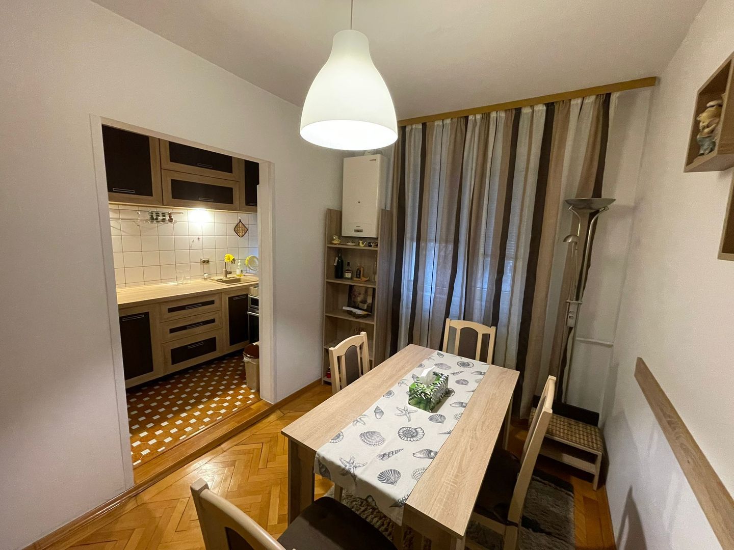 Apartament 3 camere, centrala proprie, zona excelenta! - Poză 3