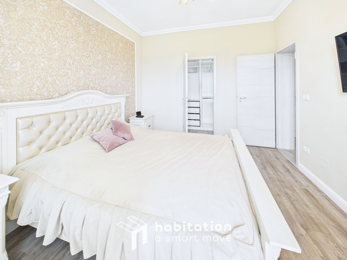Apartament cochet și elegant, dressing generos,  la intrare in  Giroc - Poză 10