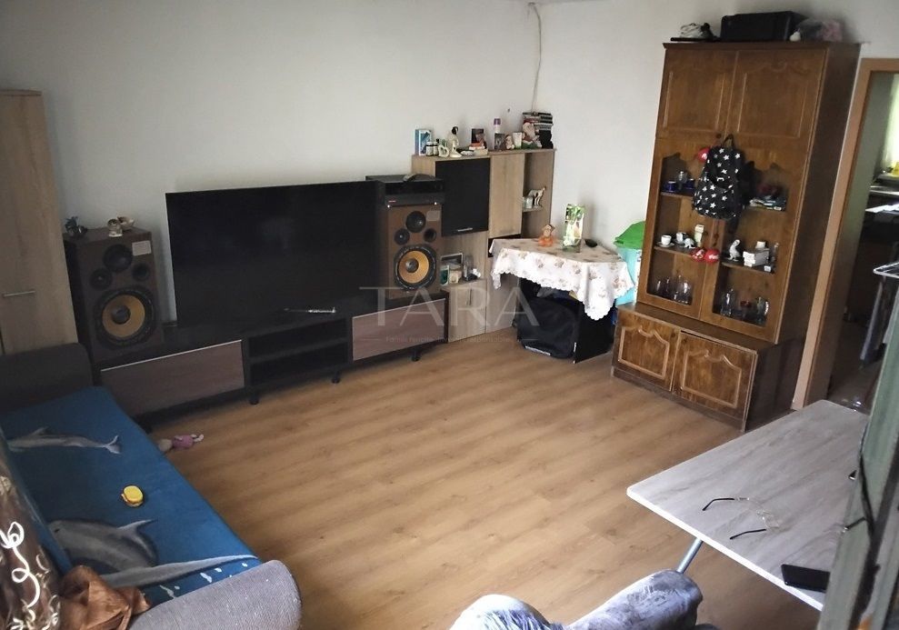 De vanzare triplex cu 3 camere in Floresti. - Poză 1