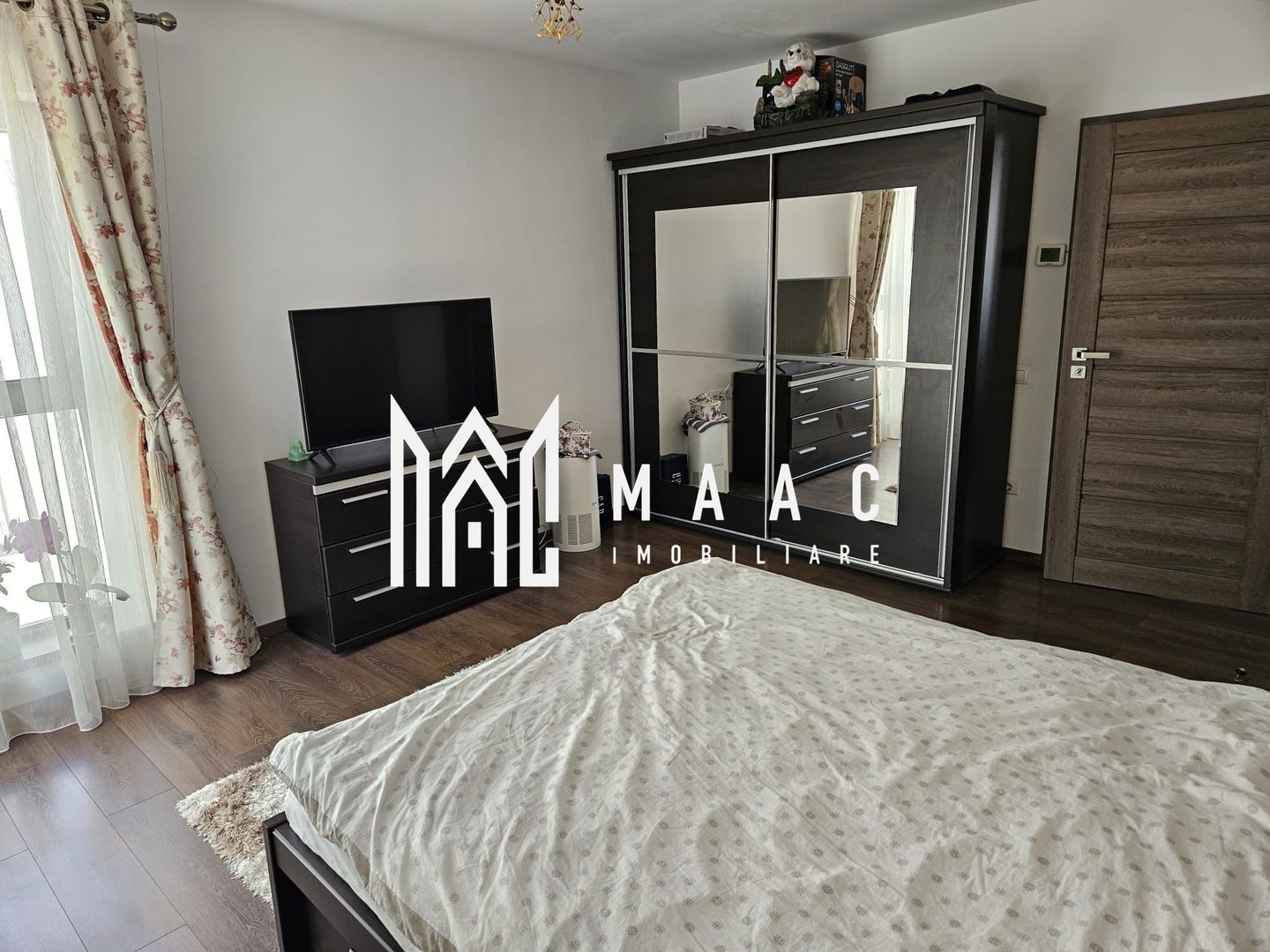 Apartament 3 camere I Doamna Stanca - Loc de parcare I Balcon - Poză 4