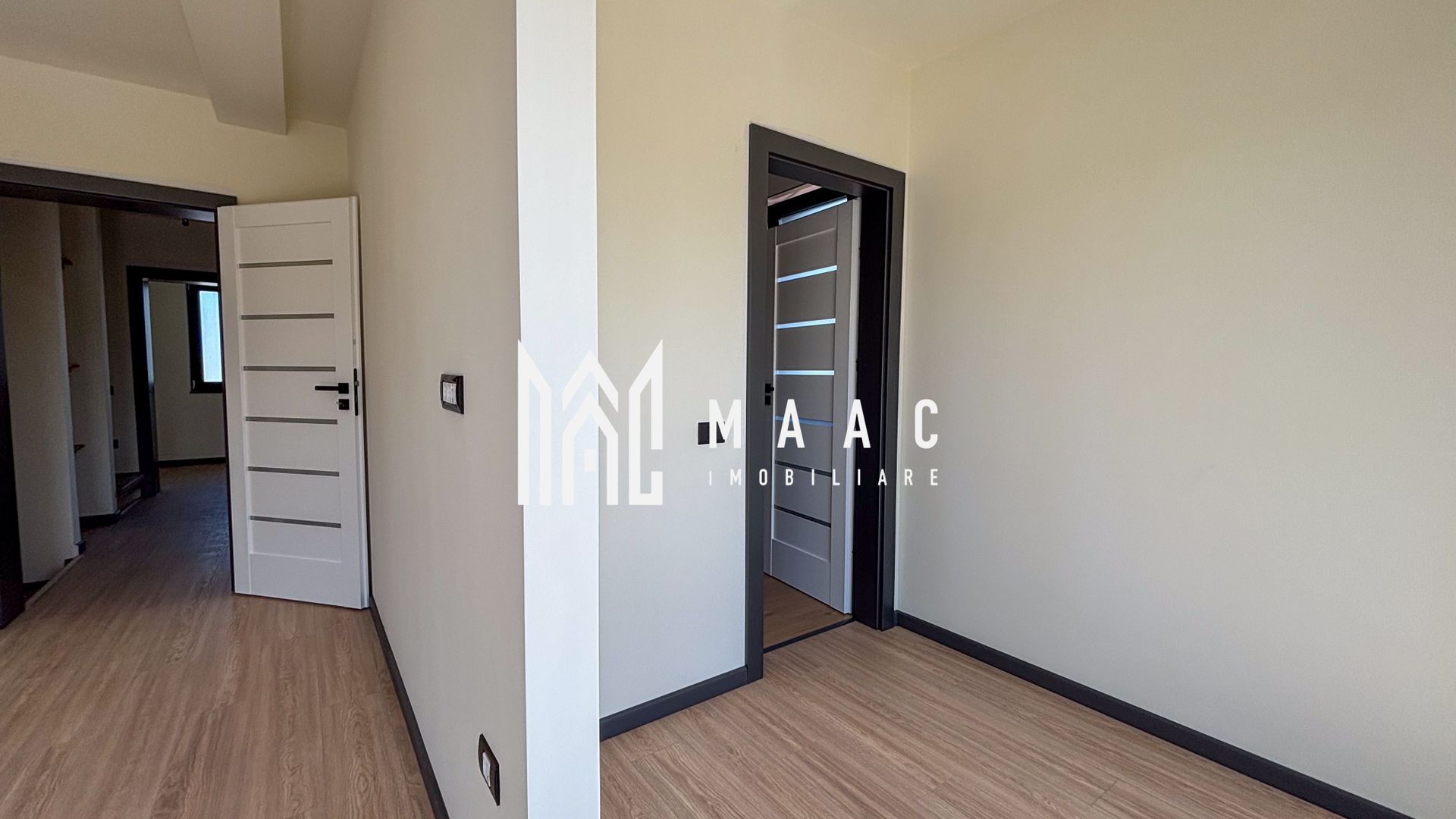 Casa Tip Duplex |  150MPU | Cisnadie | Curte proprie - Poză 12