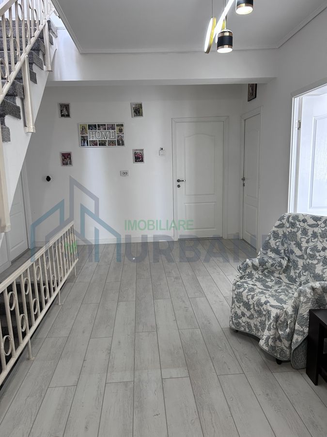 Casă recent renovată, 5 camere, Aroneanu, sat Rediu Aldei, 9 km de Podu de Fier - Poză 8