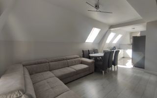 Apartament la vilă cu 4 camere decomandate | Cartierul Zorilor - Poză 1