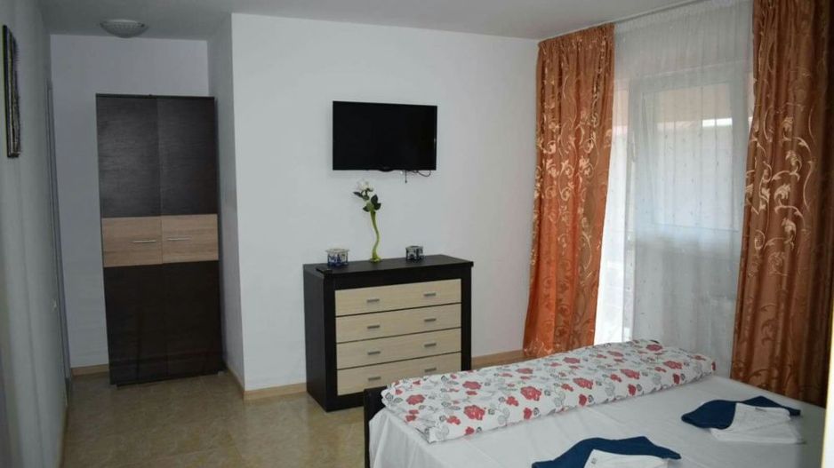 Afacere Turistică la Cheie | Pensiune 14 Camere | 7 min de Plajă - Poză 13
