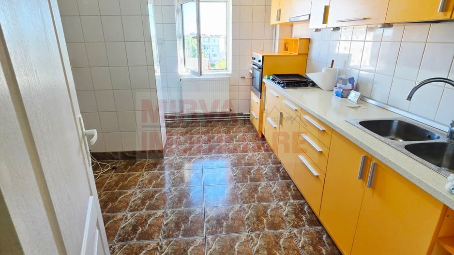 Vanzare apartament 3 camere, 2 băi, decomandat – Enăchiță Văcărescu - Poză 4