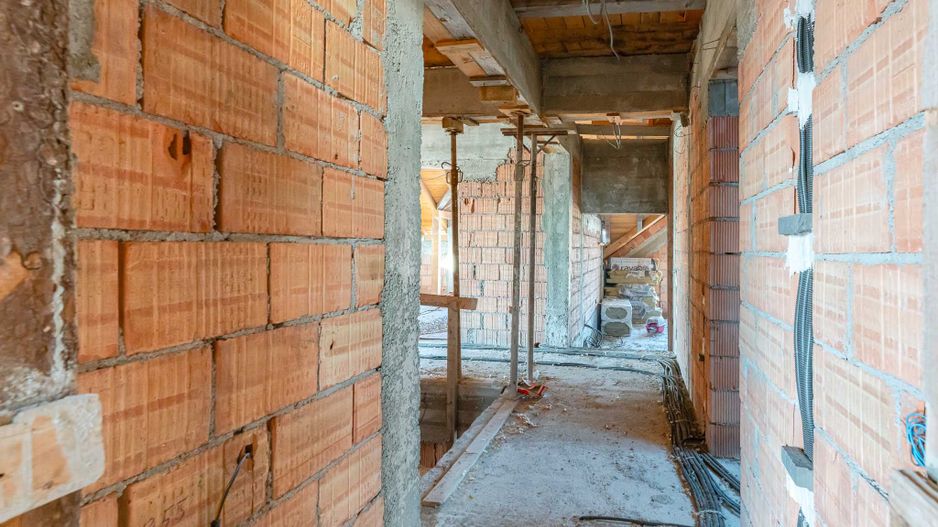 Casă cu Garaj - Personalizează-ți Spațiul După Bunul Tău Plac! - Poză 10