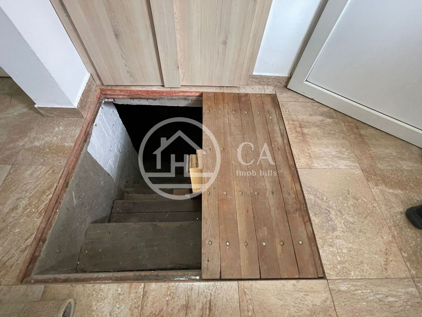 Casă de vânzare cu 3 camere si o anexa in zona Cantemir, Oeadea. - Poză 14