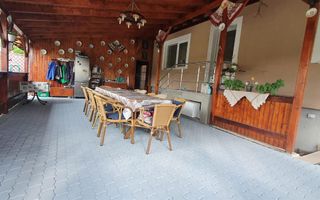 Casa 10 camere, 1000 mp teren, la asfalt, Barabant - Poză 2